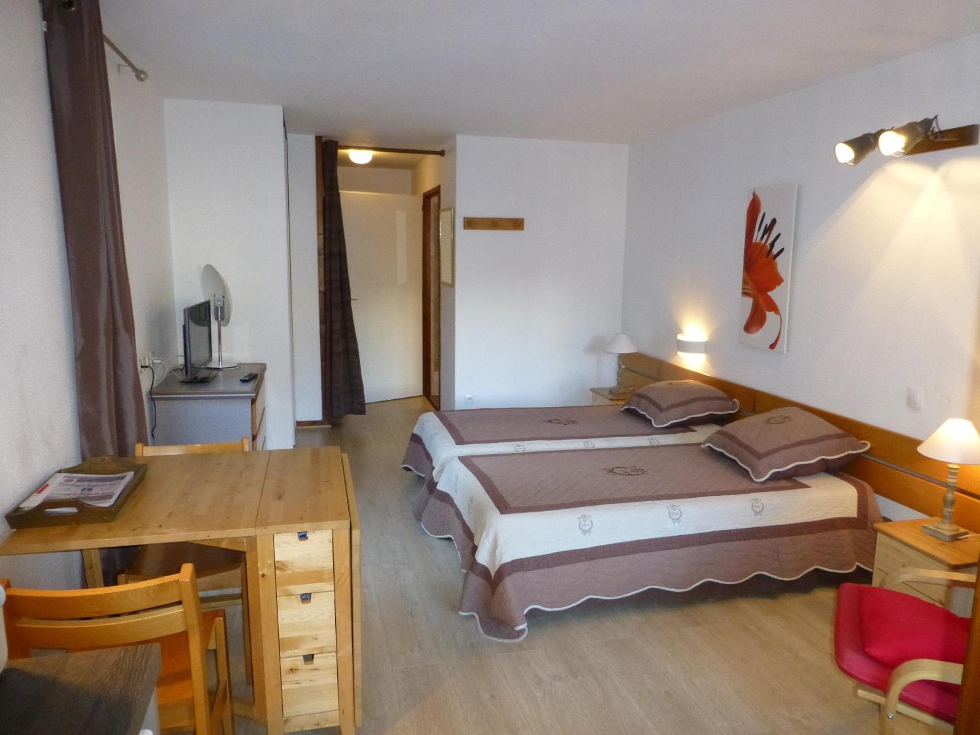 Residence Cybele Brides-les-Bains Kamer foto