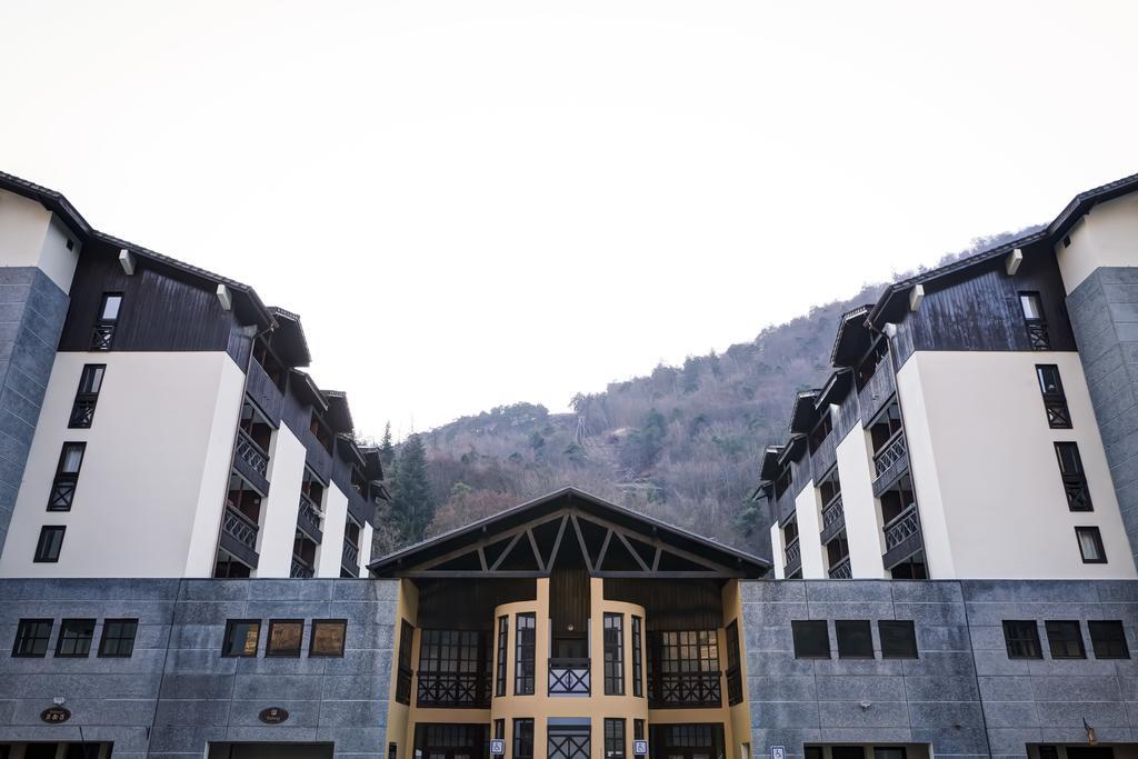 Residence Cybele Brides-les-Bains Buitenkant foto